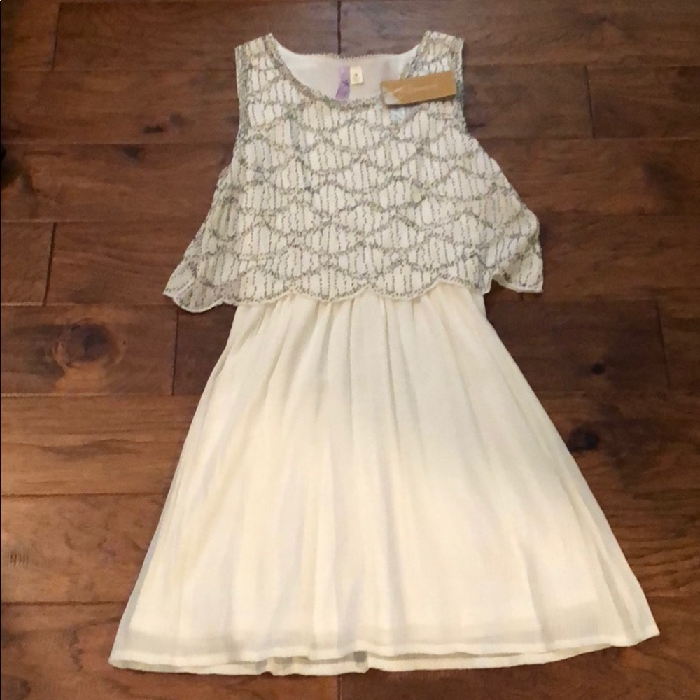 Francesca’s White dress new with tags